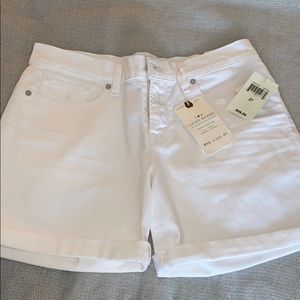 Lucky Brand White roll up shorts